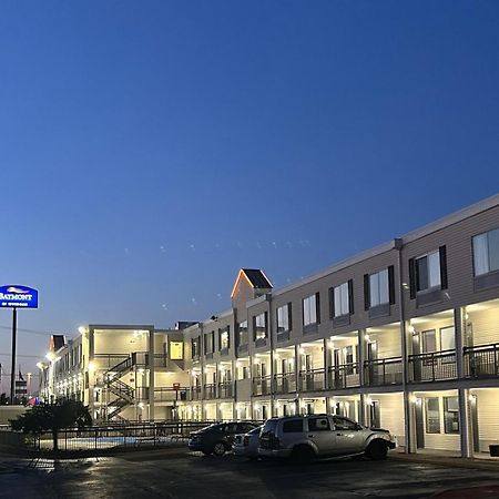 Baymont Inn And Suites By Wyndham Columbus / Near Osu Exterior foto