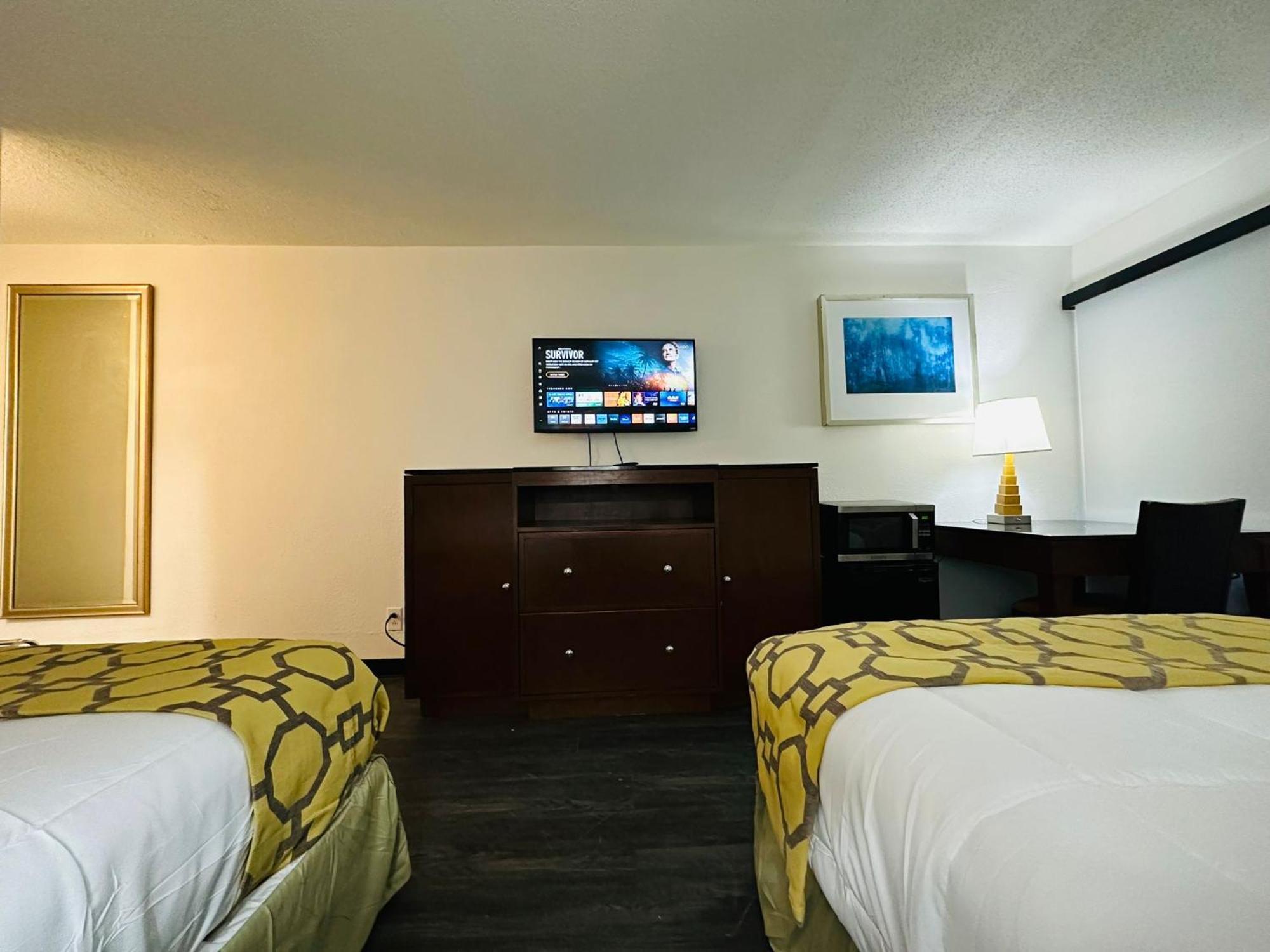 Baymont Inn And Suites By Wyndham Columbus / Near Osu Exterior foto