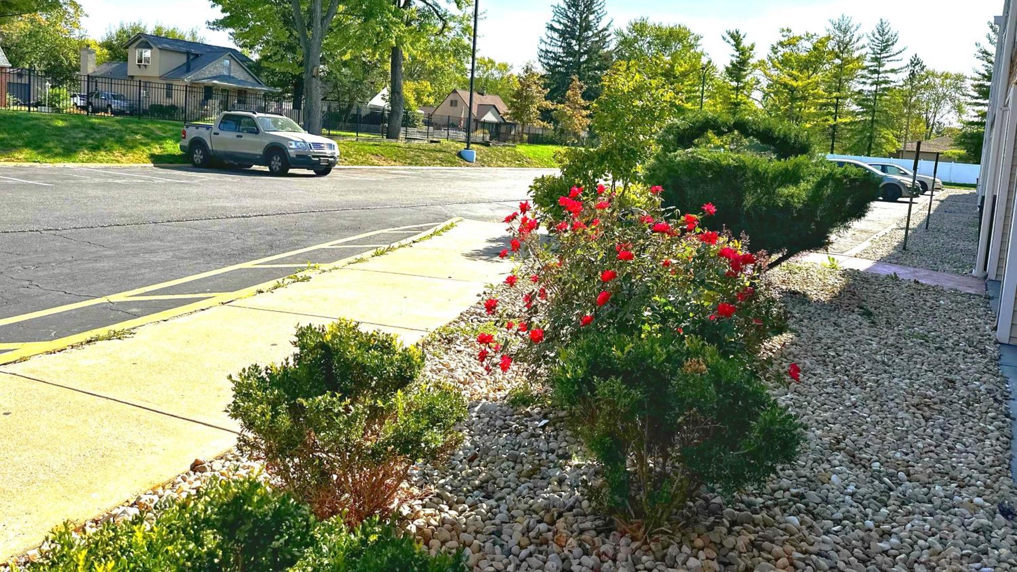 Baymont Inn And Suites By Wyndham Columbus / Near Osu Exterior foto
